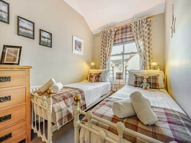 Twin bedroom | Hazel&rsquo;s Cottage, Keswick