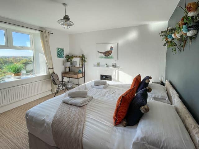 Double bedroom | Dunmail House, Allithwaite, near Grange-over-Sands