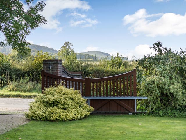 Driveway | Beacon Cottage, Hassocks