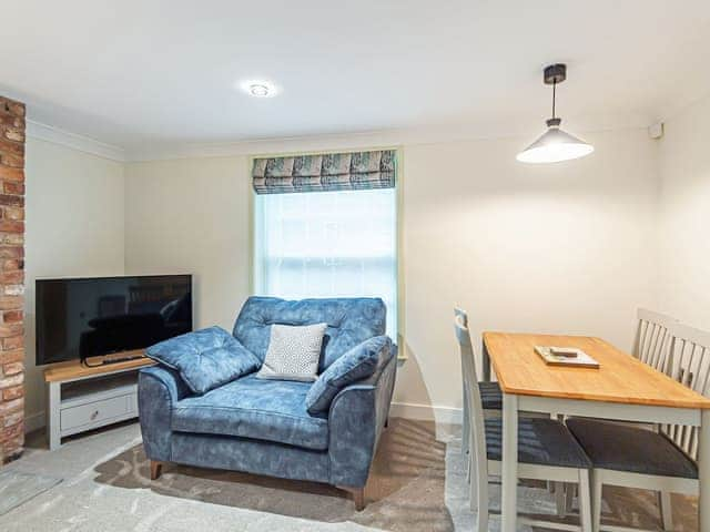 Living room/dining room | Royal Oak Cottages- Salem Porter - Royal Oak Cottages, Wainfleet, near Skegness