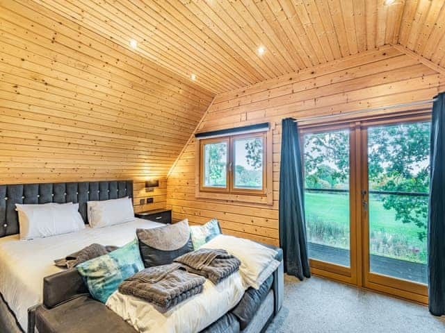 Double bedroom | iLodges- iLodge Ultra - iLodges, Kenwick Park, near Louth