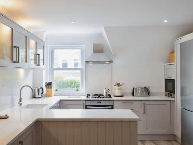 Spacious kitchen/ diner | Chyandour, Fowey