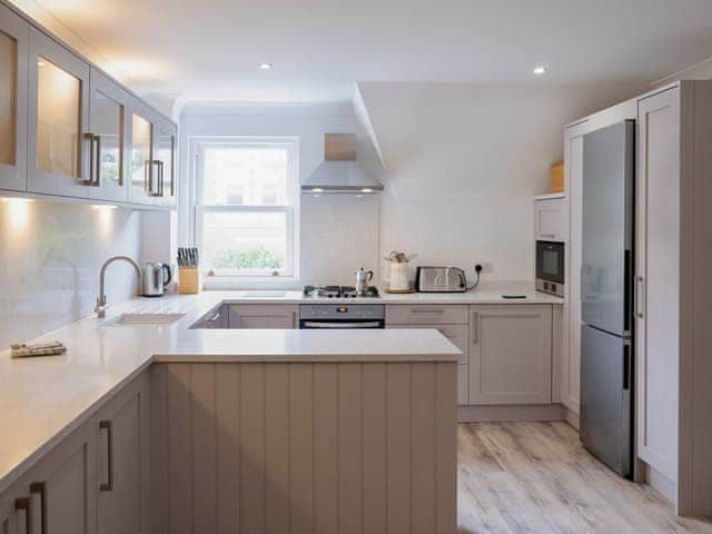 Well presented kitchen/ dining room | Chyandour, Fowey