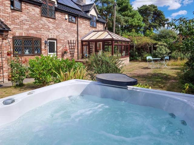 Hot tub | Cobweb Cottage, Ludham, near Wroxham