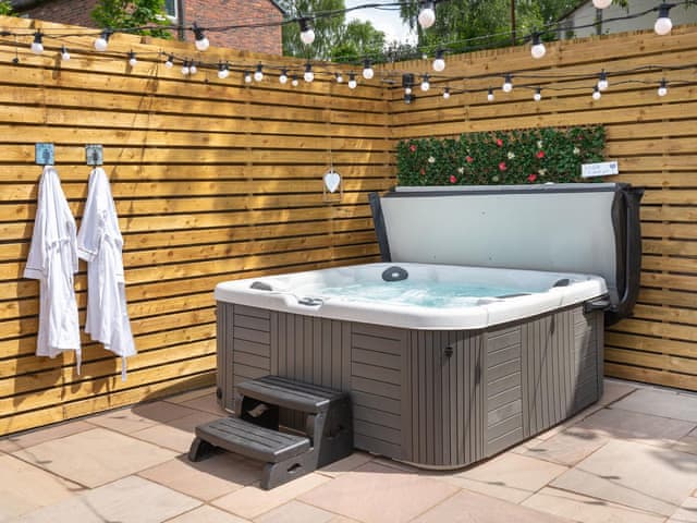 Hot tub | Highgate, Hethersgill, near Carlisle