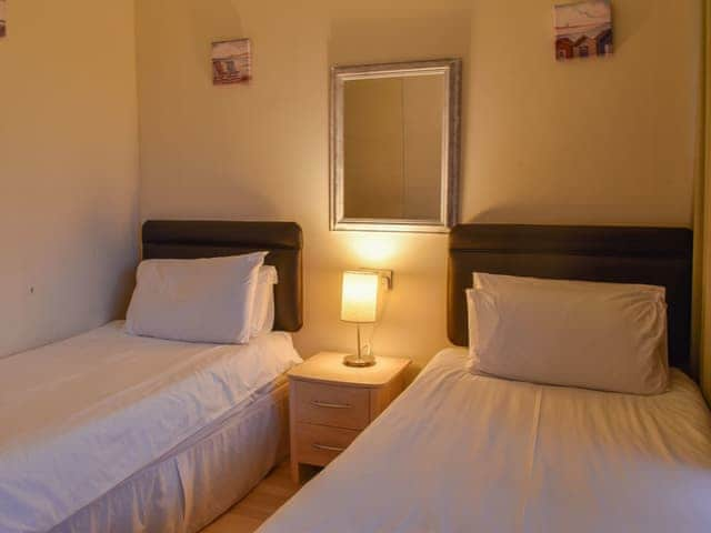 Twin bedroom | Atlantic Lodge, St Columb Major, near Newquay