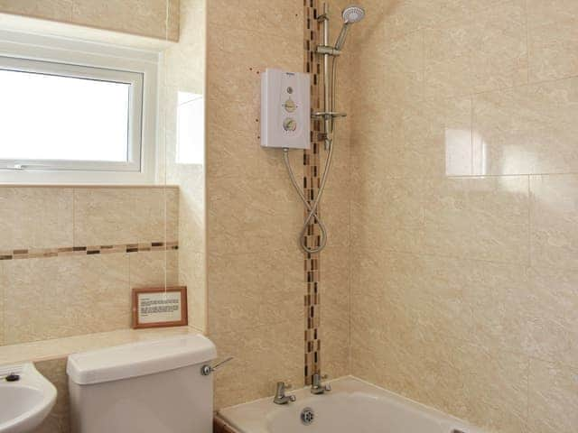 Bathroom | Crag Barn - Greenah Cragg, Matterdale End