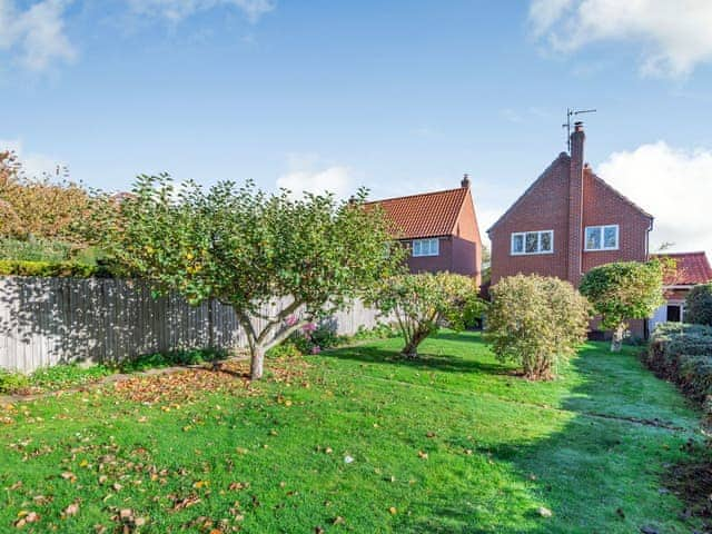 Garden and grounds | Downlands, Burnham Market