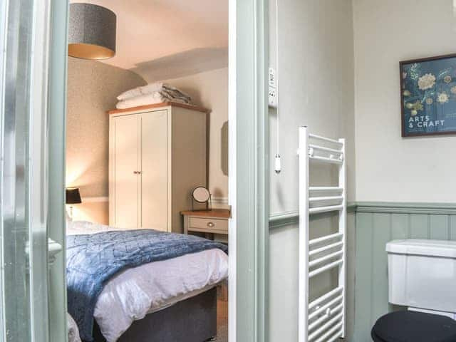 En-suite | Primrose Cottage, Linton, near Skipton