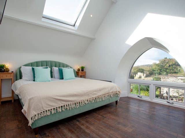 Double bedroom | The Old School House, Horrabridge, near Tavistock