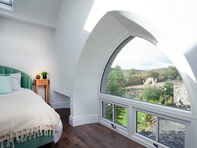 Double bedroom | The Old School House, Horrabridge, near Tavistock