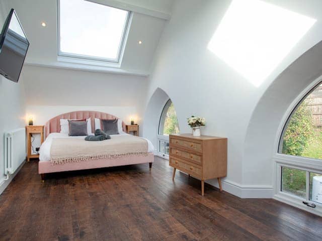 Double bedroom | The Old School House, Horrabridge, near Tavistock