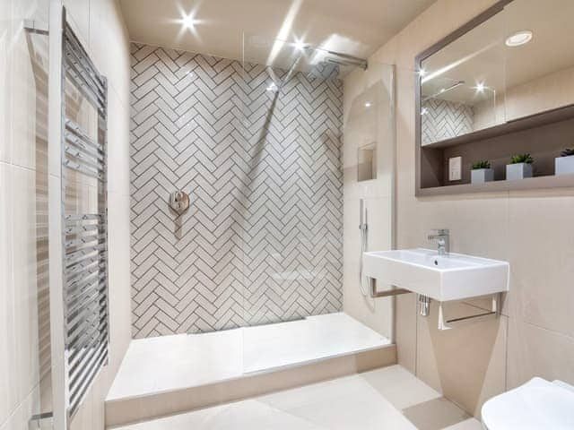 Shower room | Hudson 5 - York Boutique Apartments, York