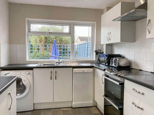 Kitchen | Dolphin Cottage, Braunton