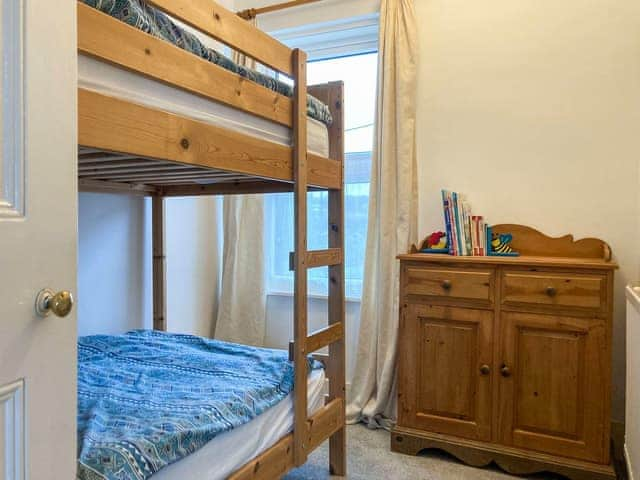 Bunk bedroom | Dolphin Cottage, Braunton