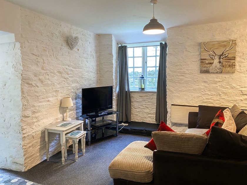 Living area | Carpenters Cottage - Rosecraddoc Manor, Liskeard