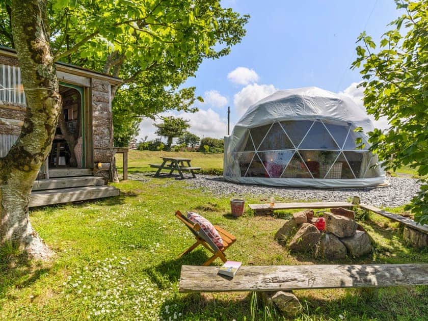 Exterior | Gwdihw - Tregoes Pods and Domes, Fishguard