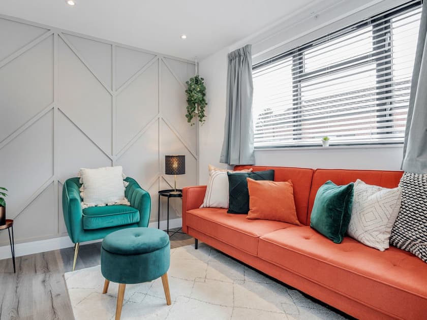 Milton Keynes Apartments Sai Green Apartment (ref UKC5694) in Milton