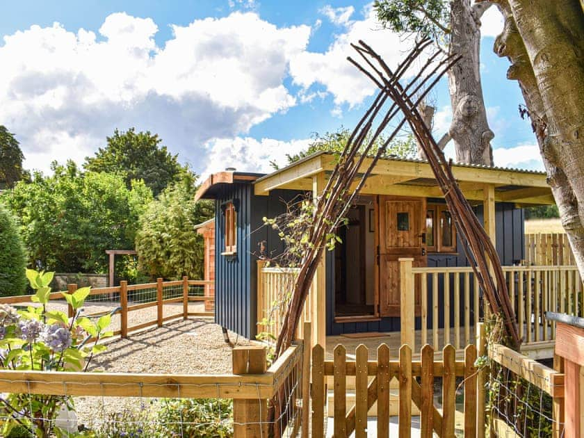 Exterior | Keldholme Shepherds Hut - Keldholme Holidays, Keldholme, near Kirkbymoorside