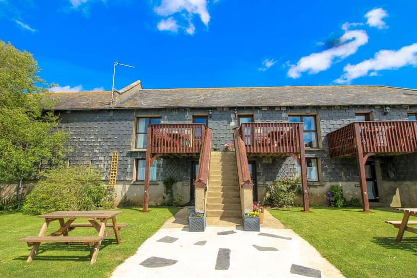 Mucklow Cottage - Roost Mucklow Squire Cottages, Widemouth Bay