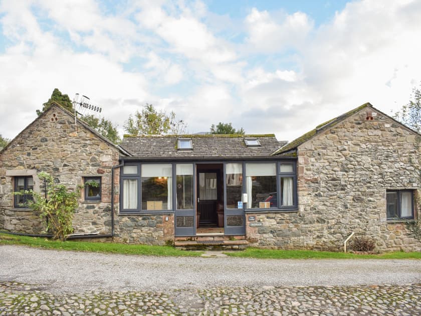 Kiln Hill Barn Holiday Cottages Yew Tree Lodge (ref UK41077) in