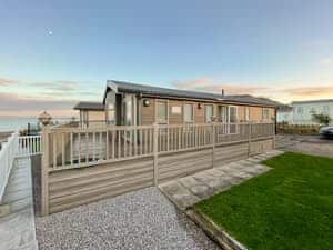 Exterior | Sunset Lodge, Llanddulas