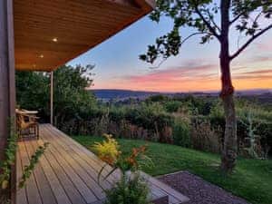 Terrace | Yartleton Farm, Longhope