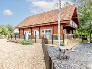 Exterior | Alpine Lodge, Pentney