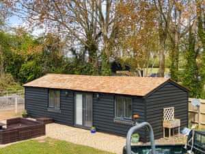 Exterior | The Cabin, Nutbourne, near Chichester