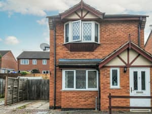 Exterior | Sunningdale House, Grantham