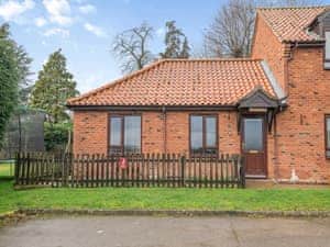 Exterior |  Blackberry - Church Farm Cottages, Horsford, near Norwich