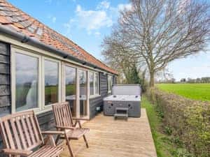 Hot tub | The Cart Lodge, Fressingfield, near Eye