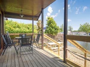 Decking | River Rest - Norfolk Holiday Lodges, Brundall