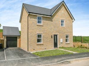 Exterior | Silkstone Crescent, Buxton