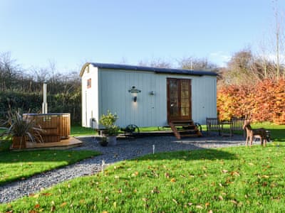 Exterior | Mayflower - Martindale Shepherds Huts, Pocklington