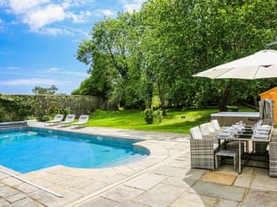 Swimming pool | Canonteign Cottage, Christow