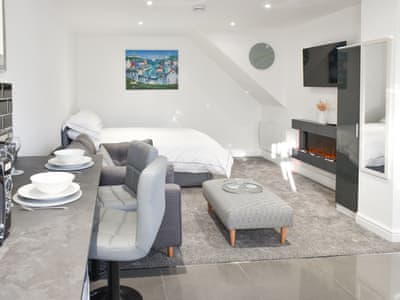 Open plan living space | The Wheatsheaf - Coastal Apartments, Winterton-on-Sea