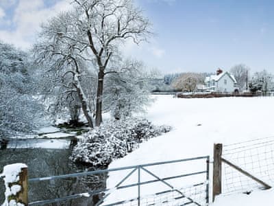 You&rsquo;ll find a warm welcome at Barnleigh even in the snow | Barnleigh, Ludlow