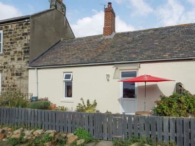 Exterior | Brier Dene Middle Cottage - Brier Dene Farm Cottages, Old Hartley, near Whitley Bay