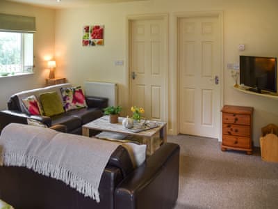 Open plan living space | Lily Pad 4 - Lily Pad Cottages, Nassington, near Stamford