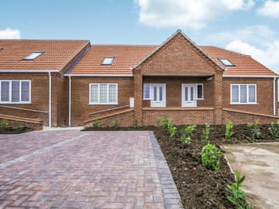 Exterior | 2 Dawson Court - Dawson Park, Mablethorpe
