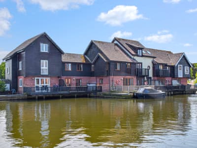 Exterior | Lily’s Cottage, Wroxham