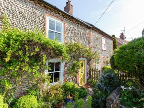 Exterior | Bella&rsquo;s Cottage, Stiffkey