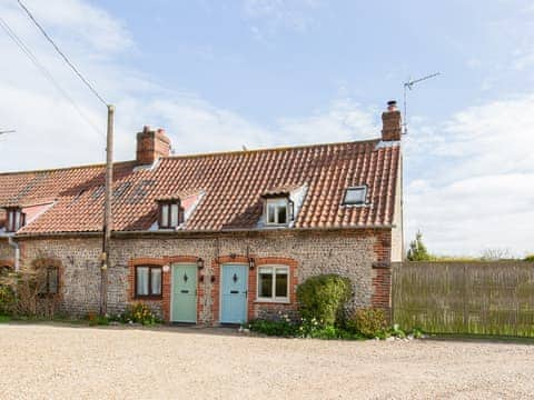 Exterior | Garden Cottage, West Beckham