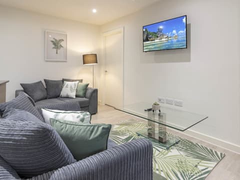 Living area | 11LH - OPP Apartments , Exeter