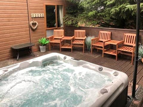 Hot tub | Griffon Lodge - Felmoor Park, Felton, near Morpeth