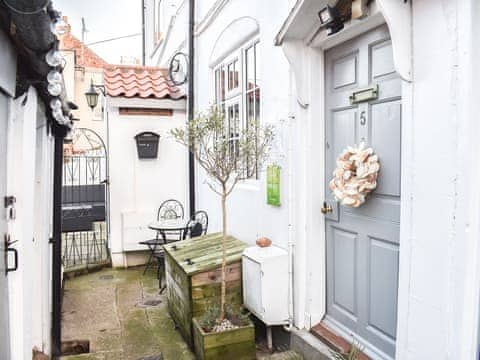 Exterior | Sea Dog Cottage - White Horse Yard Cottages, Whitby