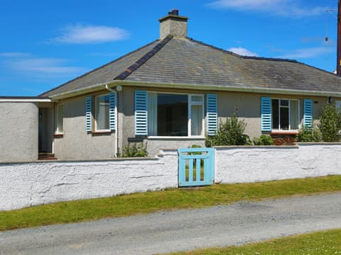 Exterior | Beachside Bungalow, Llandanwg