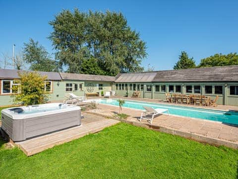 Swimming pool | Hudson House - Hudson House Holidays, Wick, near Bath