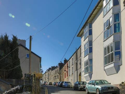 Setting | Mountain Views, Porthmadog